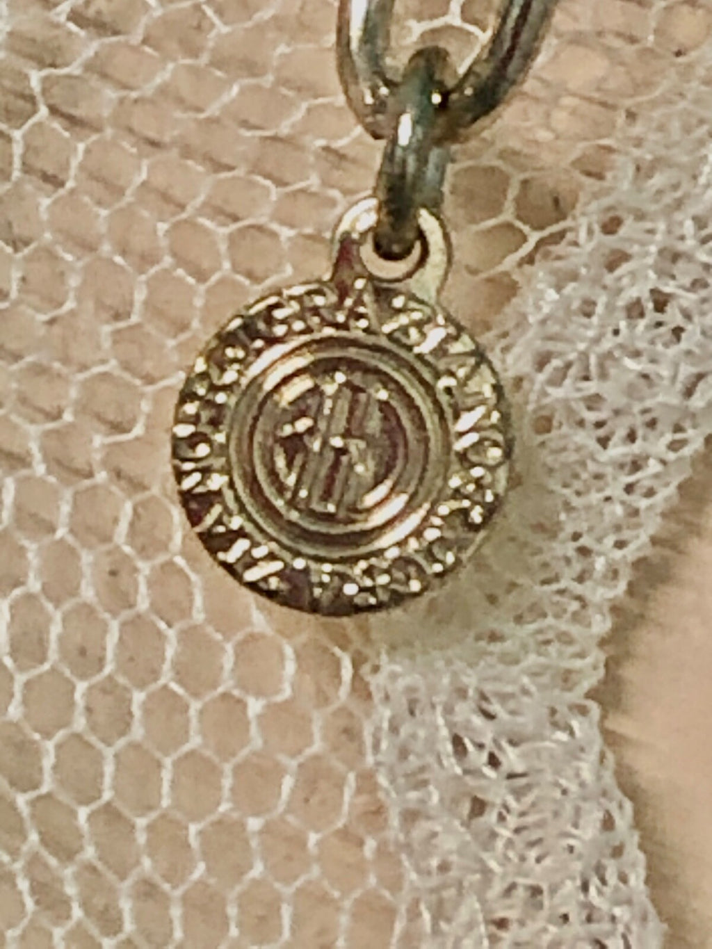 556260