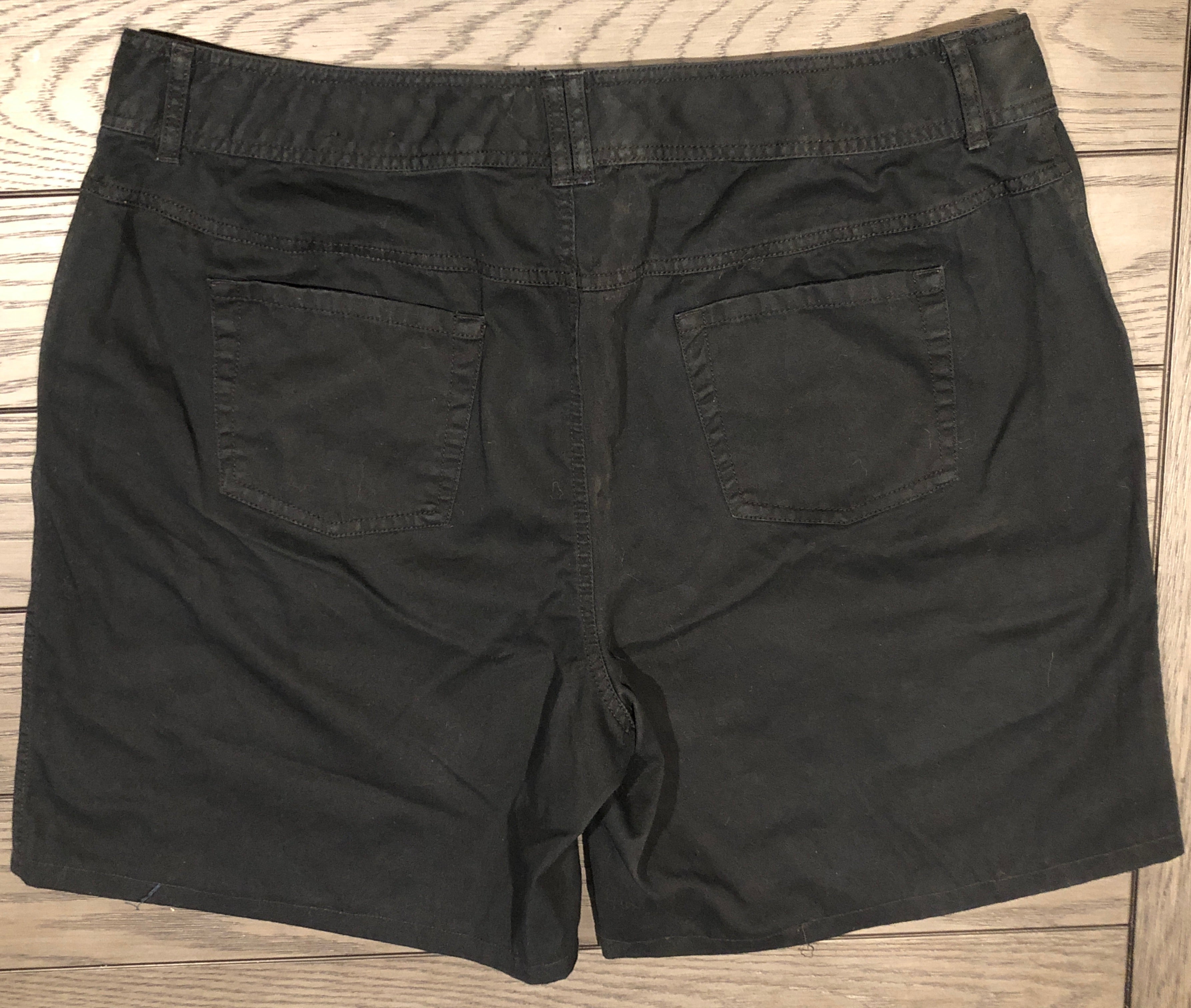 Vtg Y2K Black 4 Pocket Cotton Shorts w/Belt Loops | Sonoma Life Style Woman | 18W