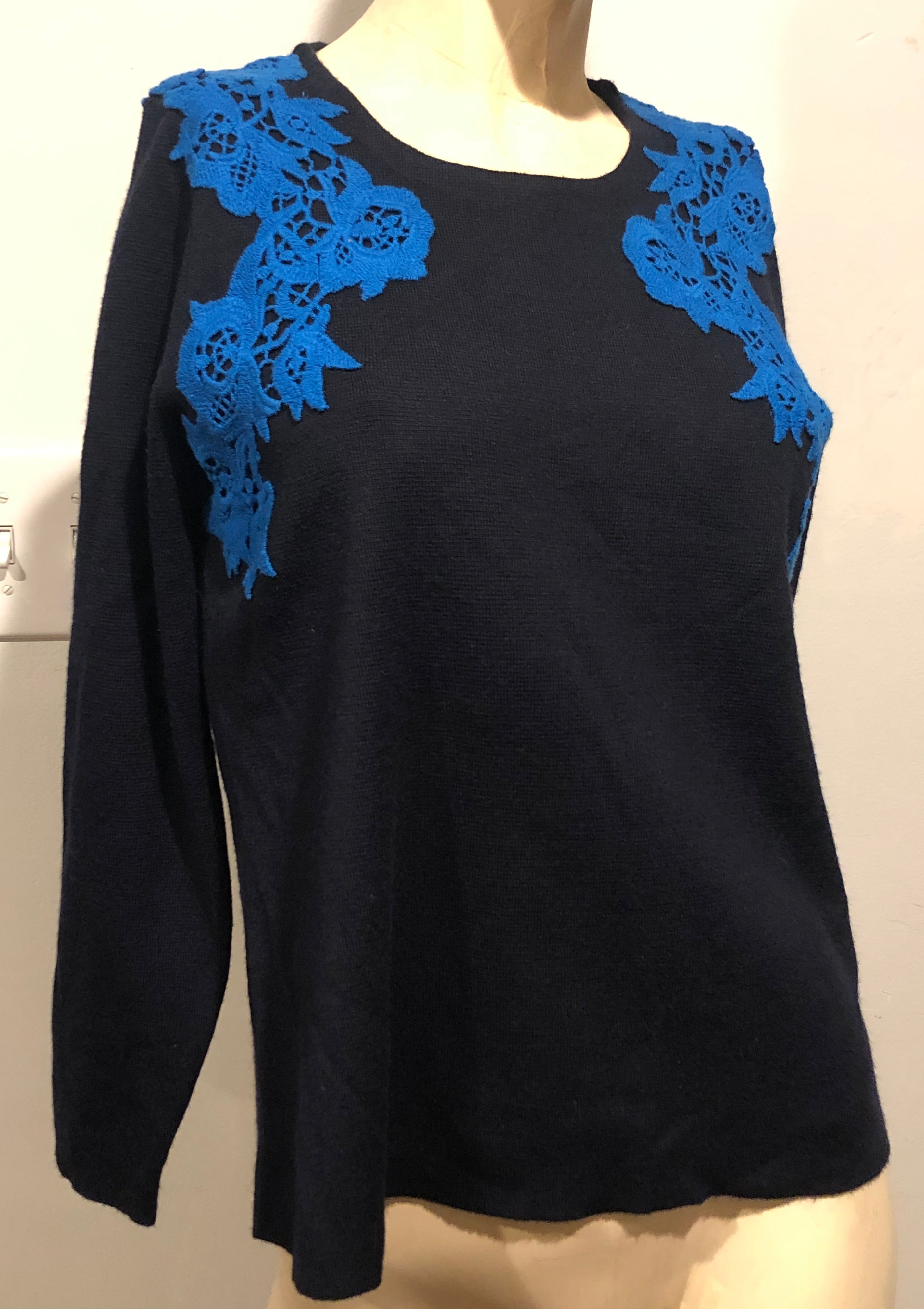 $129 Navy Blue Crochet Lace Appliquéd Pullover Merino Wool Sweater M~Cabincore
