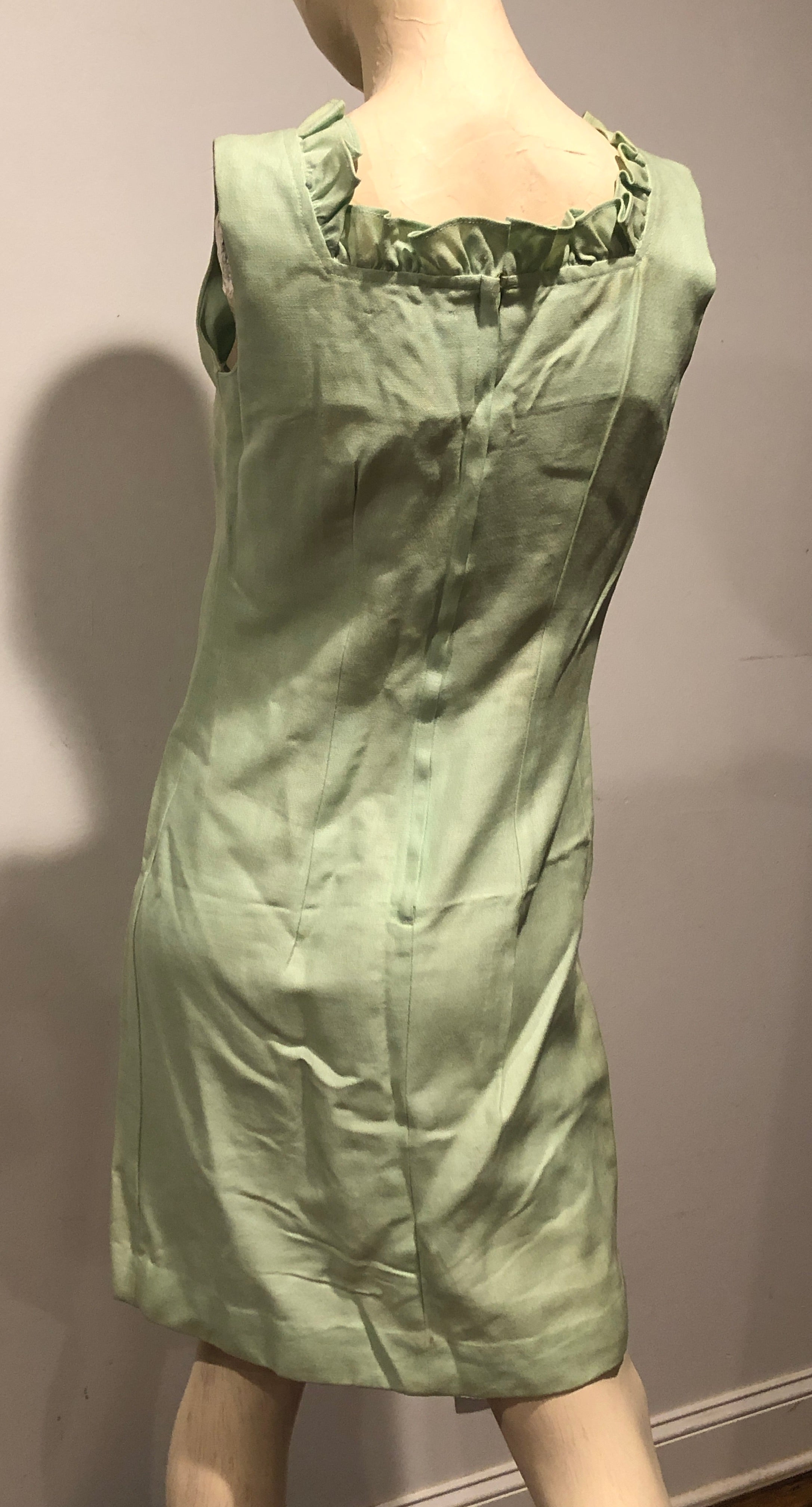 VTG 60s Ruffled Neck MOD Go-Go Sleeveless Shift Jumper Dress