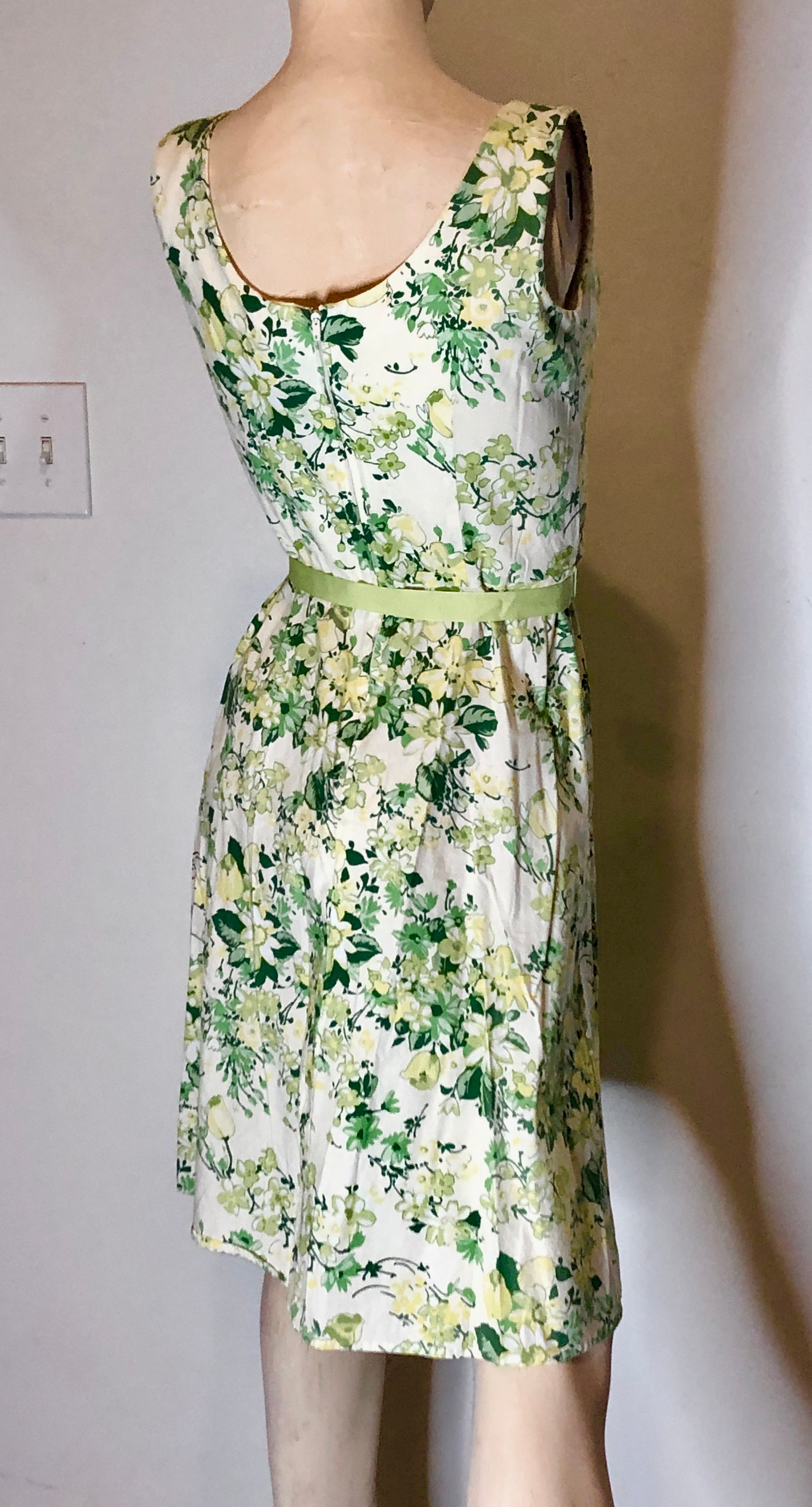 VTG Y2K Does 50s Green/White Floral Fit & Flare Feminine Summer Tank Dress Sz6