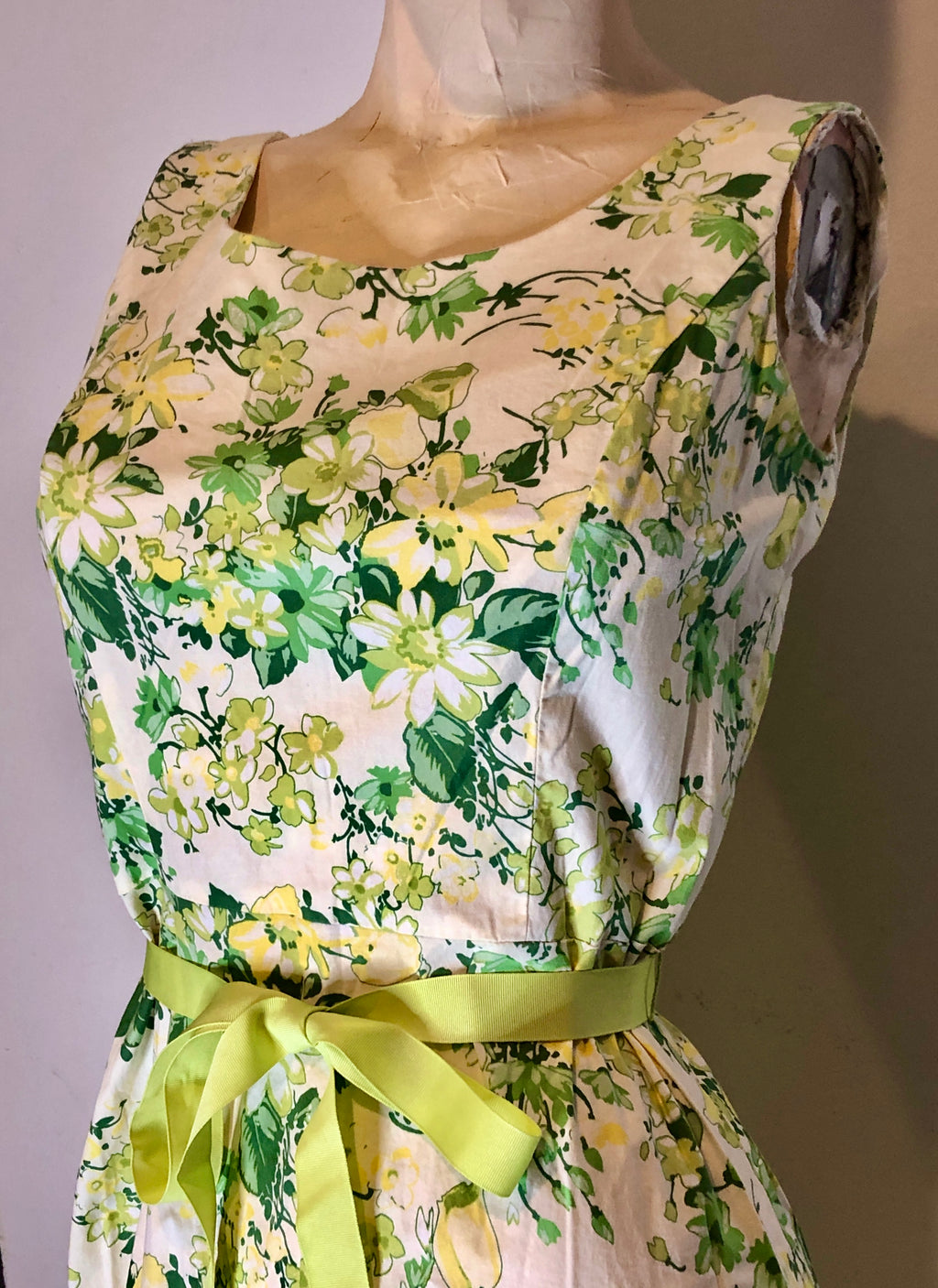 VTG Y2K Does 50s Green/White Floral Fit & Flare Feminine Summer Tank Dress Sz6