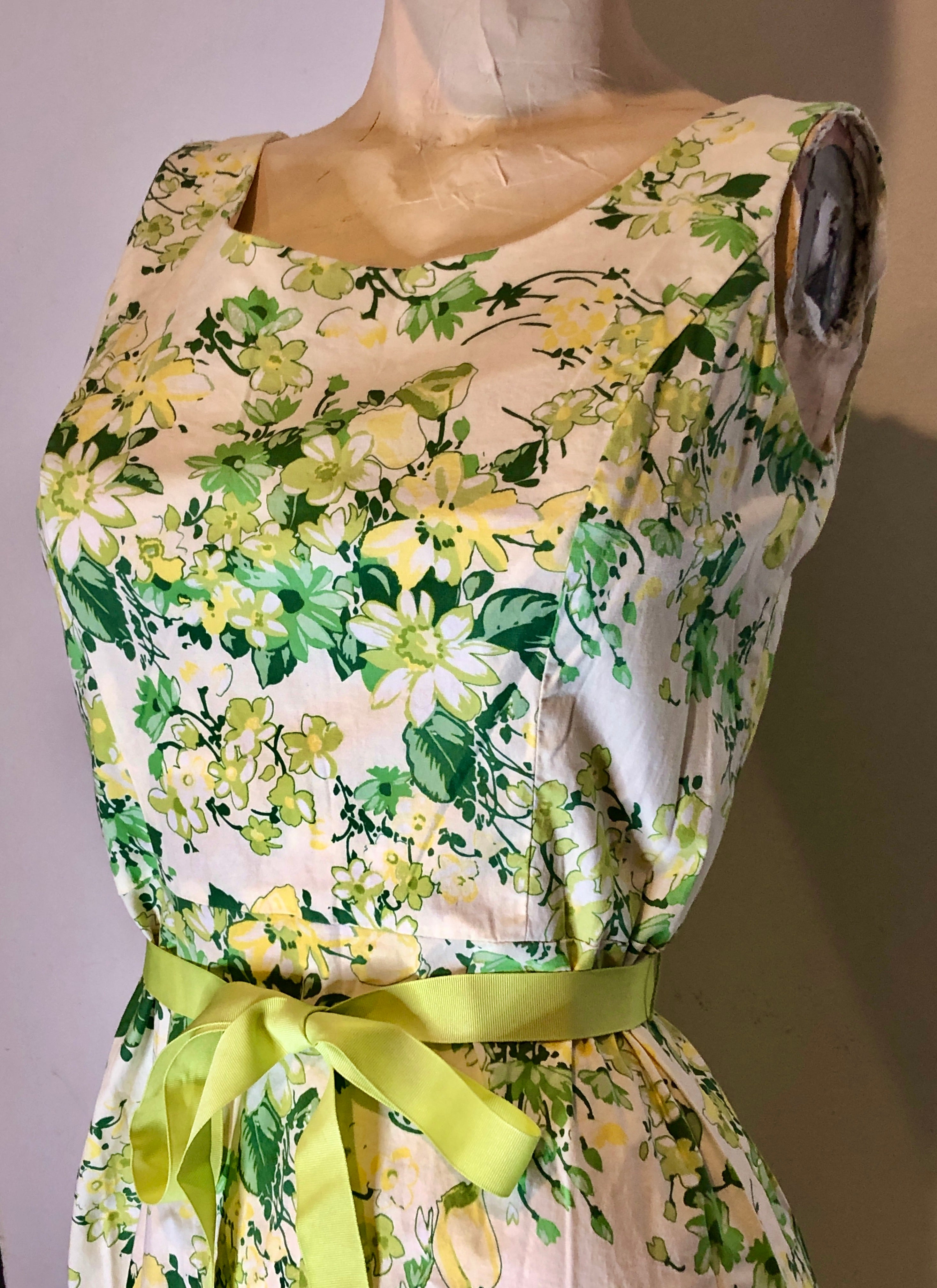 VTG Y2K Does 50s Green/White Floral Fit & Flare Feminine Summer Tank Dress Sz6
