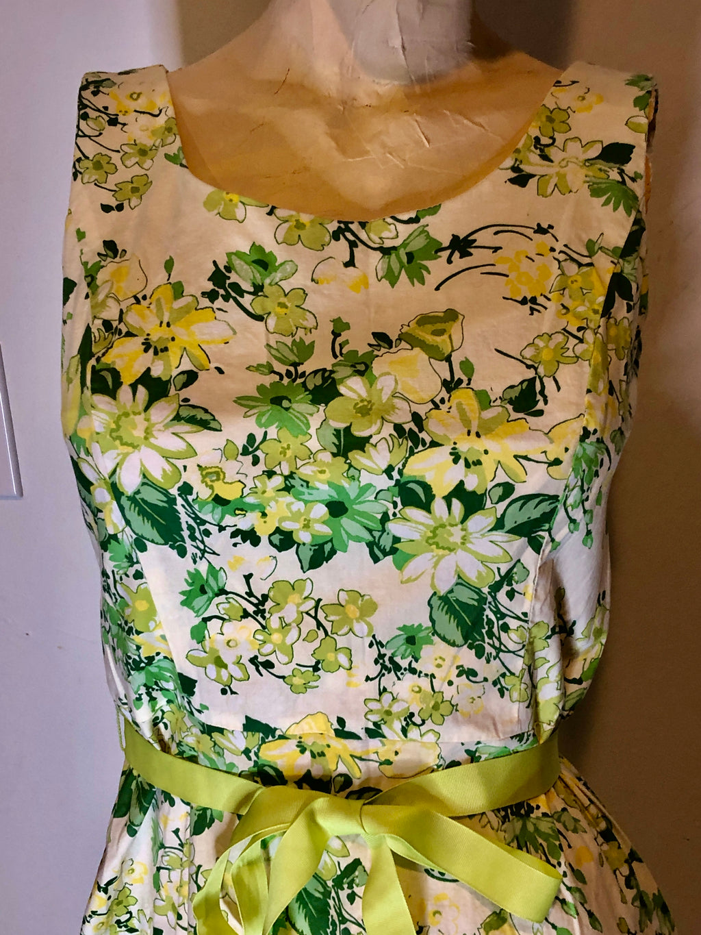 VTG Y2K Does 50s Green/White Floral Fit & Flare Feminine Summer Tank Dress Sz6